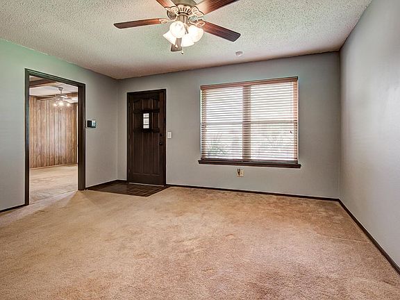 4th image of 10520 Mitzi Dr