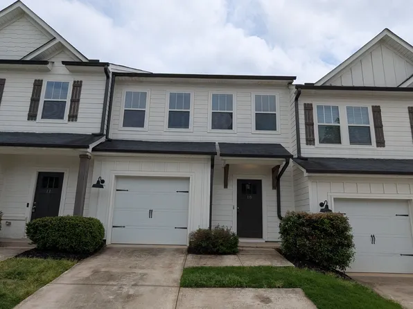 15 Grey Oak Trl, Greer, SC 29650