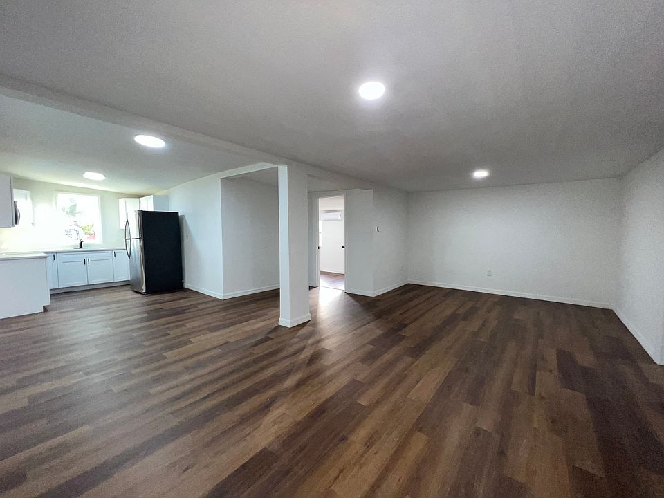 1st image of 1270 Allen St APT B