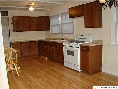 2nd image of 908 Seagull Dr