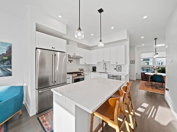 4th image of 17-31 Charles Park Rd #196