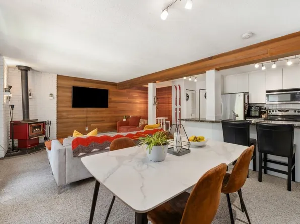 8138 Cedar Springs Rd #3, Whistler, BC V8E 0G2