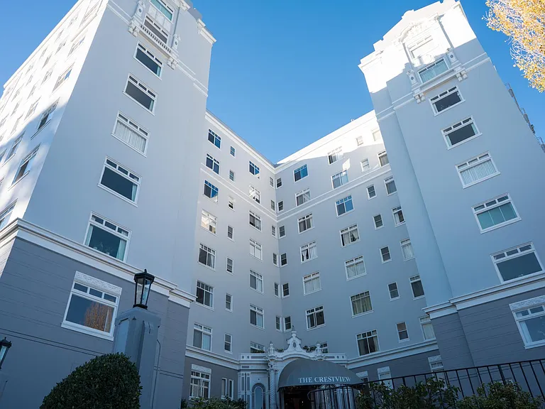 Crestview Apartments — Photo 8