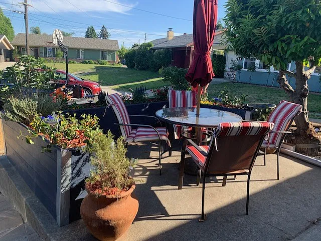 76 Cercado Ct — Photo 2