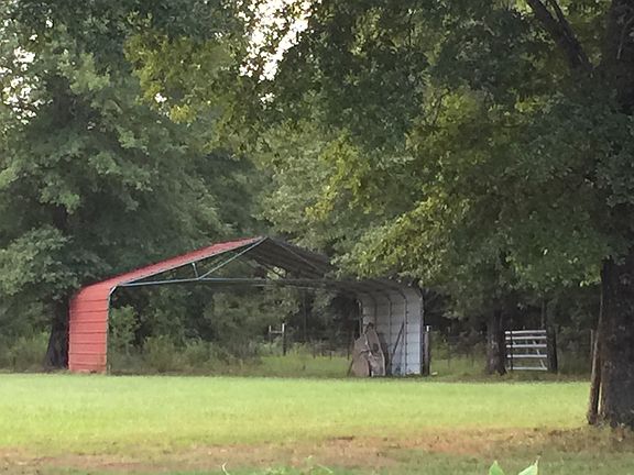 Pole barn