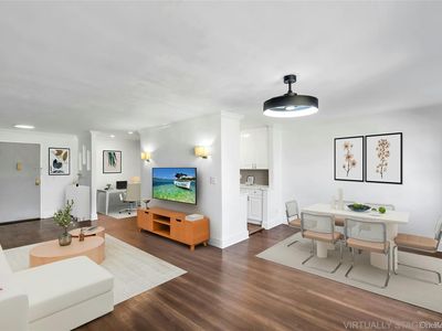 3 Birchwood Court #5K, Mineola, NY, 11501