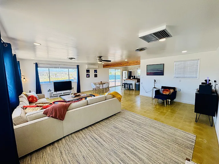 63208 Sandola Ln — Photo 4