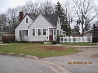 115 W Spring St, Whitehall, MI 49461