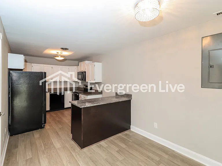 737 Eddy Rd — Photo 6