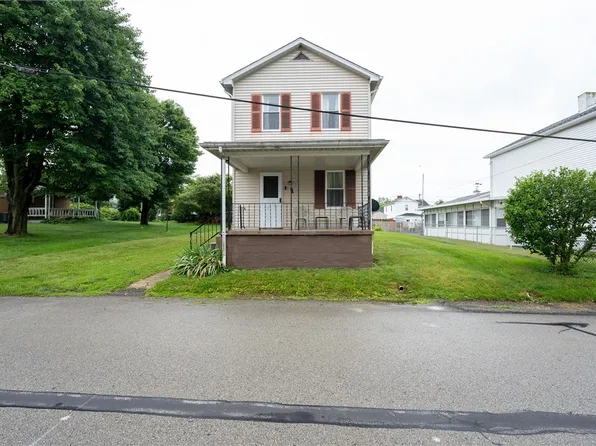 217 10th St, Bradenville, PA 15620