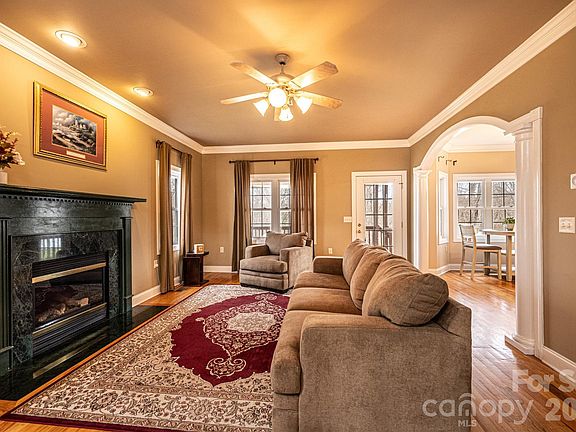 5th image of 2640 Ironwood Dr