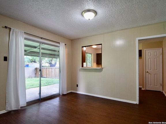 5th image of 7418 MEADOW HL