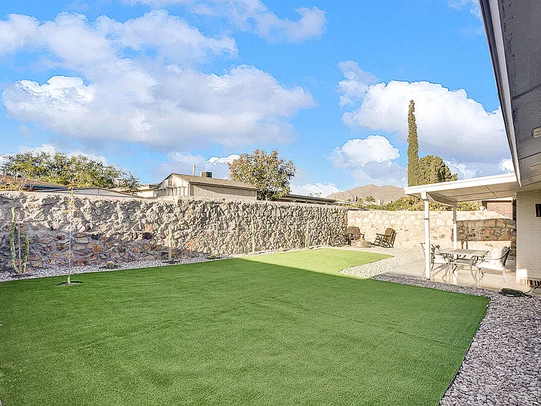 7313 Cerro Negro Dr — Photo 34