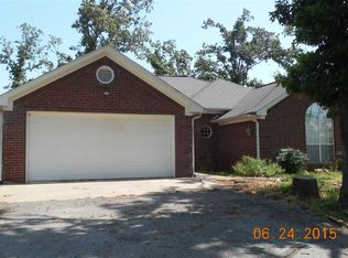 1965 E 2060th Rd, Hugo, OK 74743