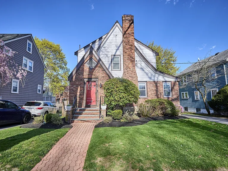 291 Russett Rd — Photo 33