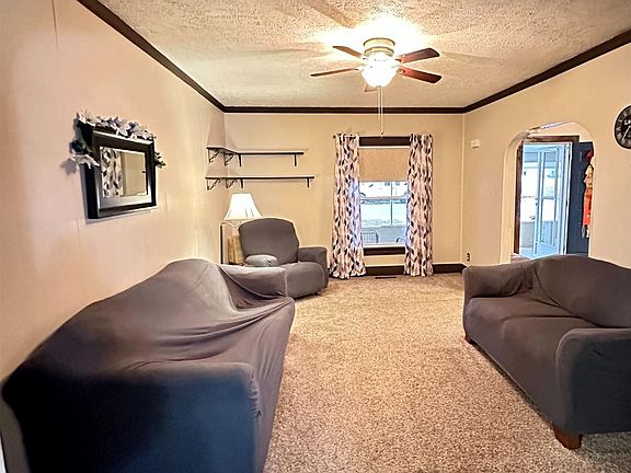 5th image of 512 Argyle Ave