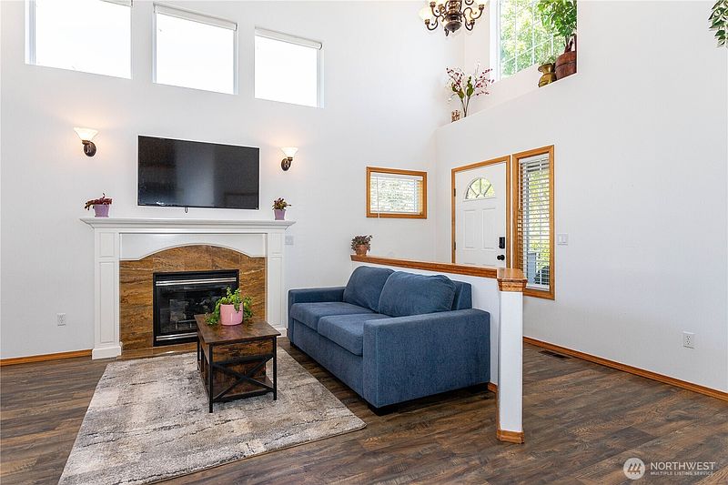 4th image of 18103 SE 247th Street