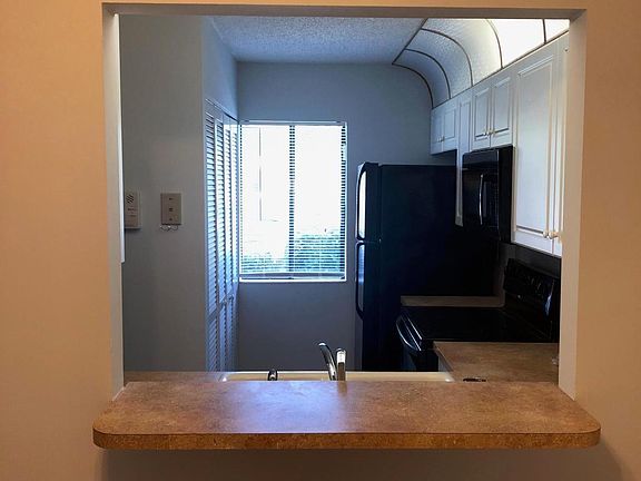 5th image of 301 N Marsh Cove Ln #301