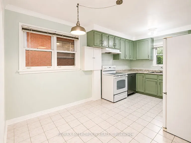 266 Napier St #MAIN — Photo 6