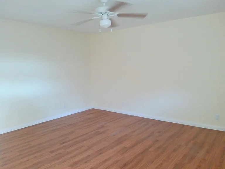 4610 Donegal Dr — Photo 15