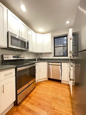 Rented by Silver Line Realty Group NY LLC | media 7