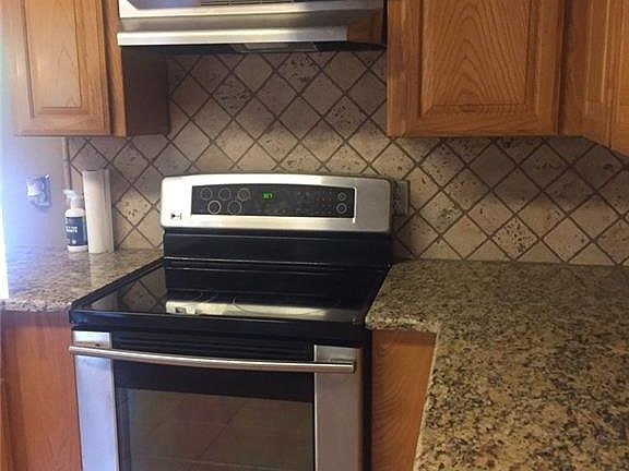 4th image of 4126 Linkcrest Dr W