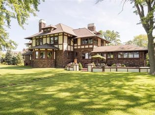 2196 W Oakfield Rd, Grand Island, NY 14072