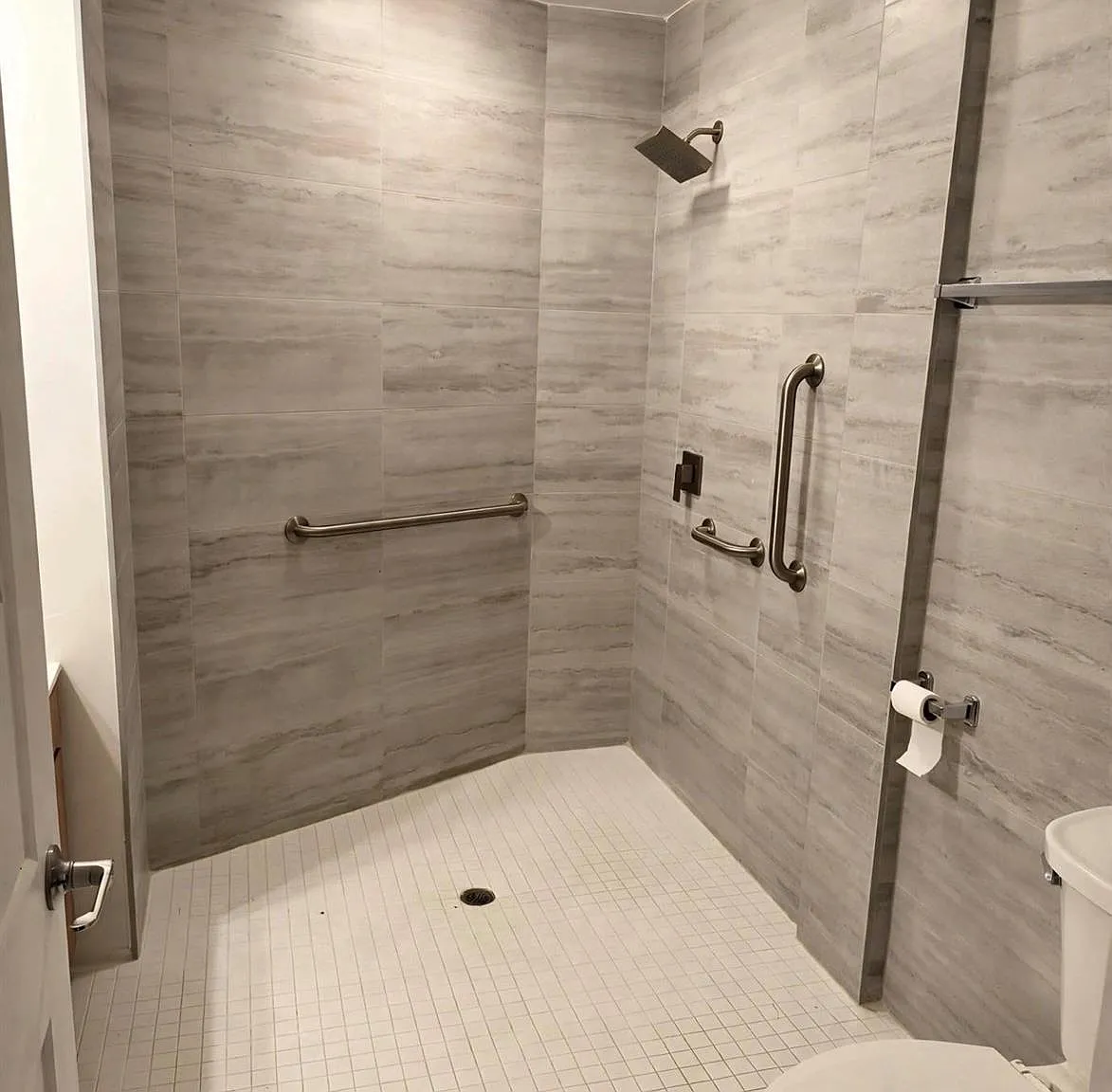 3 bed, 2.0 bath, 1144 sqft, $1,350 — Photo 4