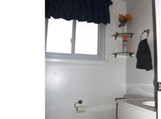 65 E Shady Dr, Newark, DE 19713