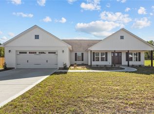 98 Vesper Ln, Parkton, NC 28371