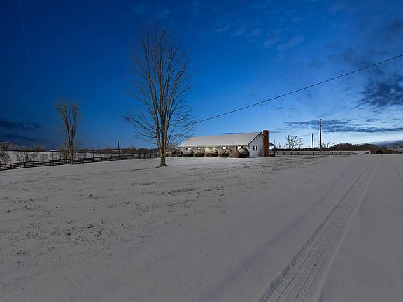 3rd image of 3789 Hinkston Pike