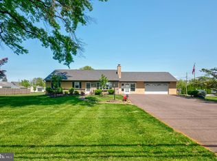 290 S Lewis Rd, Royersford, PA 19468