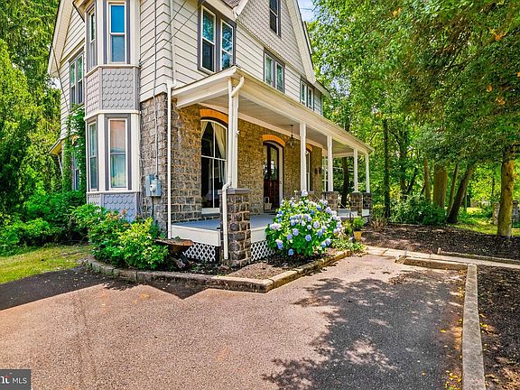 4th image of 4434 Cove Rd