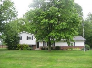 82 E Lake Rd SW, Etna, OH 43068