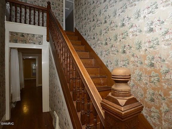 5th image of 311 N Eagle St