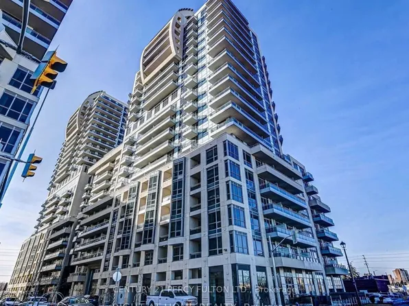 9205 Yonge St #512, Richmond Hill, ON L4C 1V5