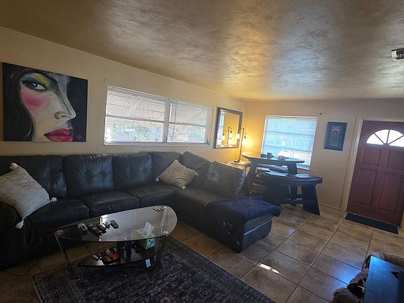 5th image of 1828 Moreno Ave