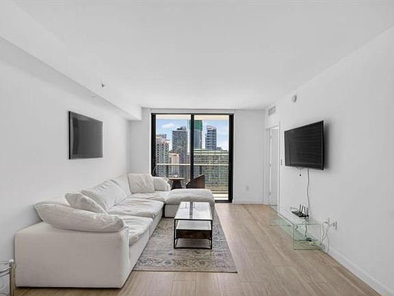 3rd image of 55 SW 9th St #3704