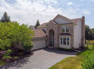 13 Gillingham Ct, Algonquin, IL 60102