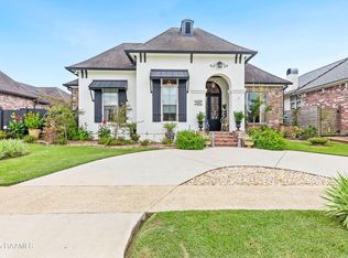 1106 Le Triomphe Pkwy, Broussard, LA 70518