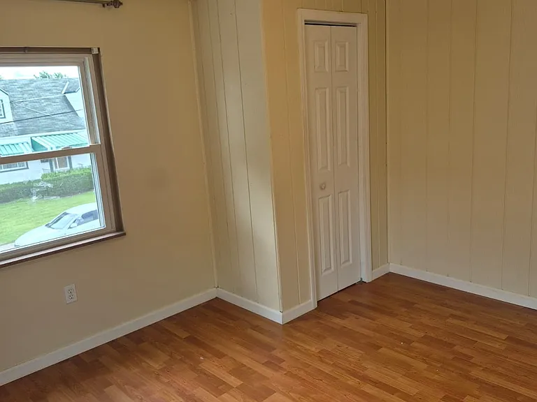 412 Ford St — Photo 13