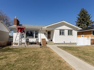 10462 159th St NW, Edmonton, AB T5P 3A7