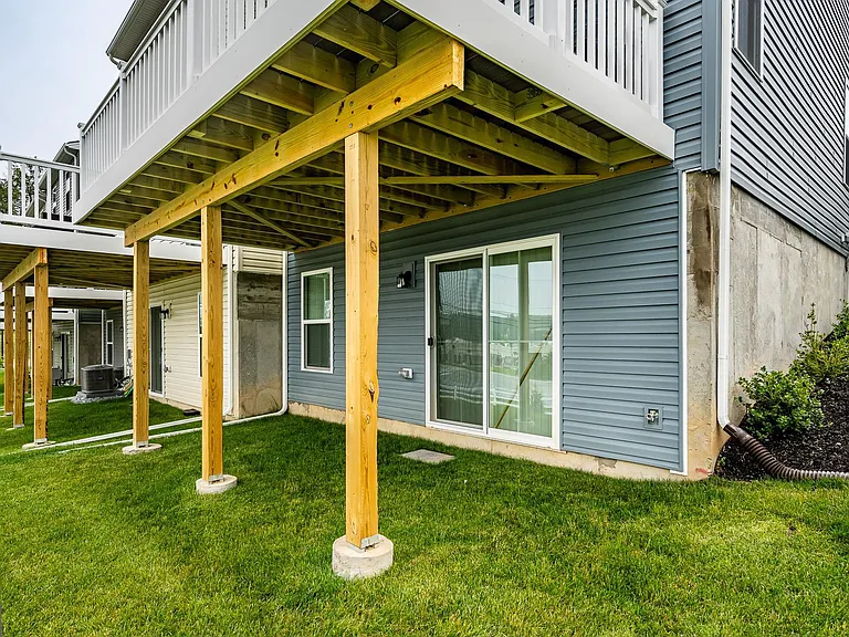 208 Chase Dr — Photo 25