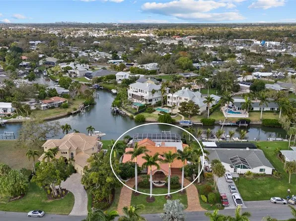 1749 Sandalwood Dr, Sarasota, FL 34231