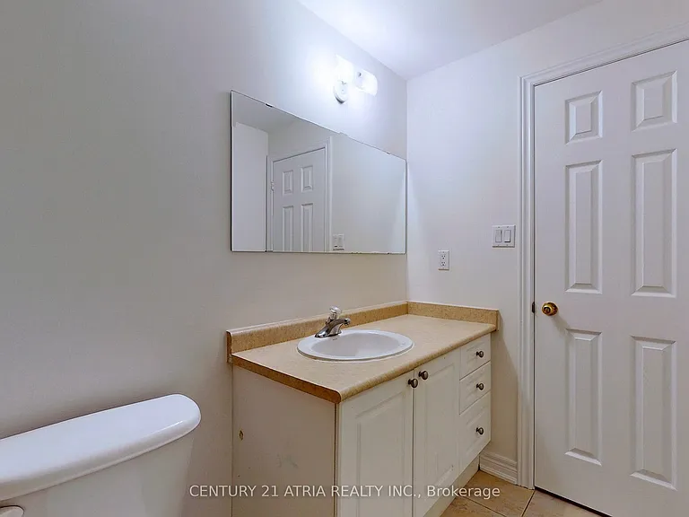 26 Aylesworth Ave #BASMENT — Photo 8