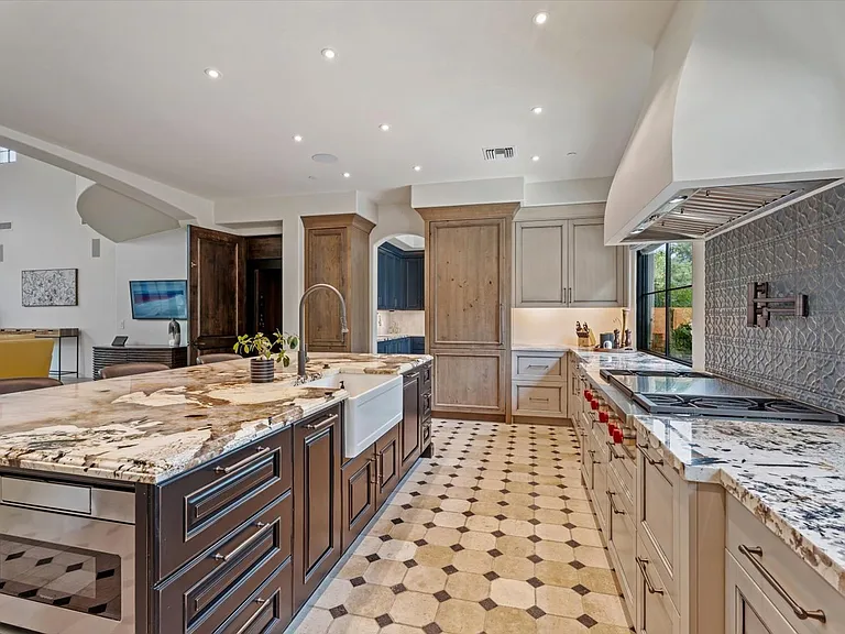 6717 E Solano Dr — Photo 27