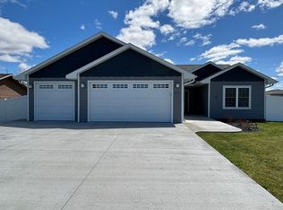 902 Queen St, Valentine, NE 69201