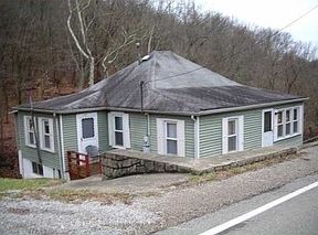 1st image of 1835 Chandler Dr