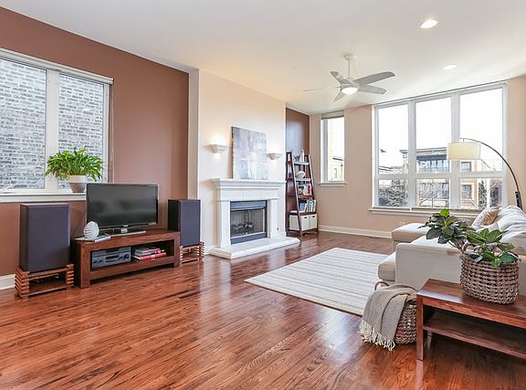 3rd image of 4346 N Ashland Ave APT 3N