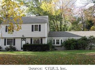 15 Fernridge Rd, West Hartford, CT 06107